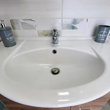 Apartment 15 Minuti Da San Giovanni - A C, Wifi E Smart Tv *