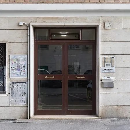 15 Minuti Da San Giovanni - A C, Wifi E Smart Tv Rome